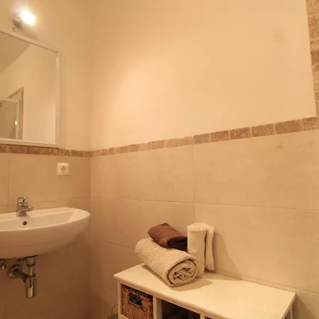 Panorama Hirsch - 2 Bedrooms, 2 Bathrooms, Near Slope